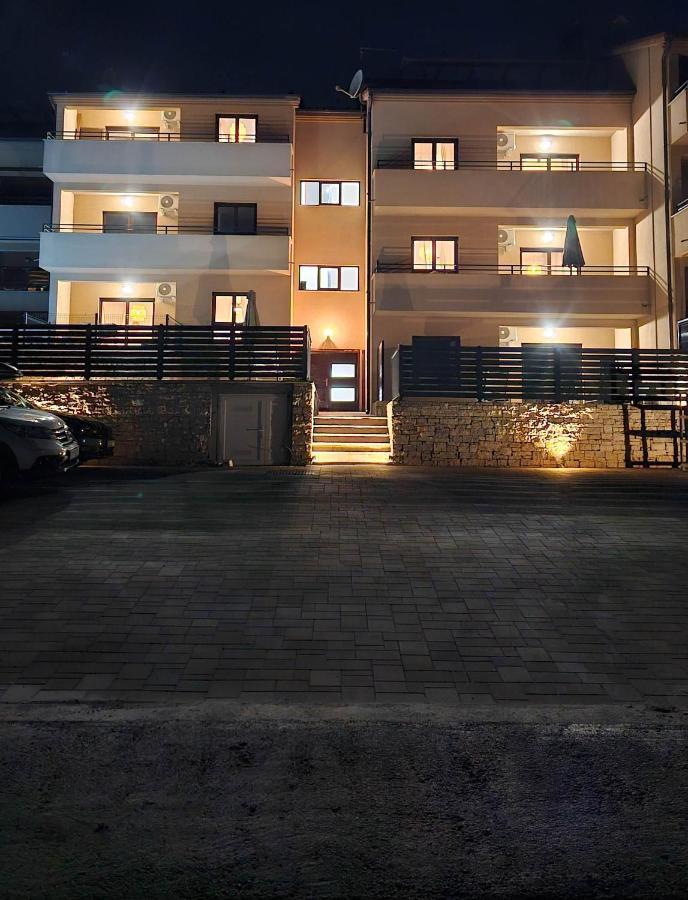Apartment Bluemare B3 With Shared Pool Ližnjan Exteriér fotografie