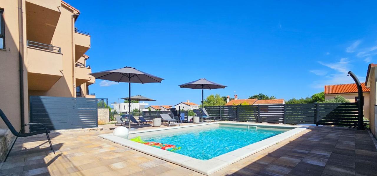 Apartment Bluemare B3 With Shared Pool Ližnjan Exteriér fotografie