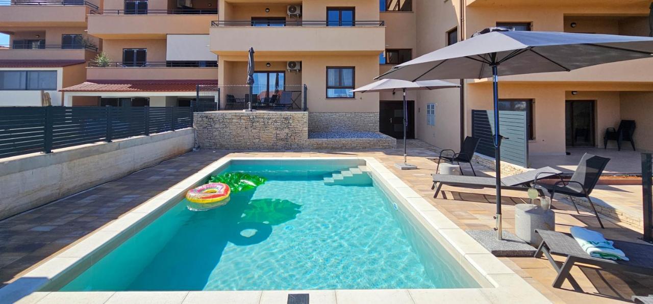 Apartment Bluemare B3 With Shared Pool Ližnjan Exteriér fotografie